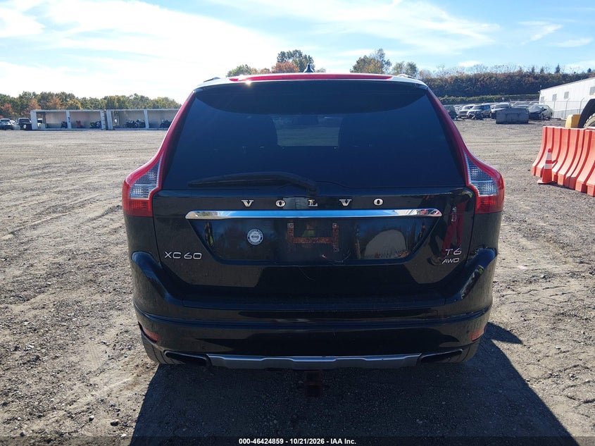 2014 VOLVO XC60 T6 R-DESIGN · Фото 16