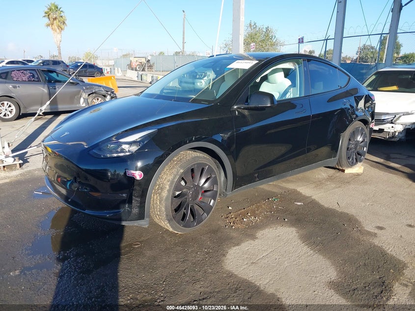 Vin: 7saygdef5rf119702, lot: 46925452, tesla model y performance dual motor all-wheel drive 20242