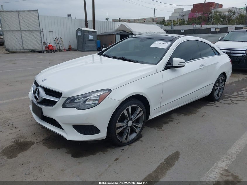 2014 Mercedes-Benz E 350, Right Side, IAAI, VIN WDDKJ5KB1EF278420 — photo 2