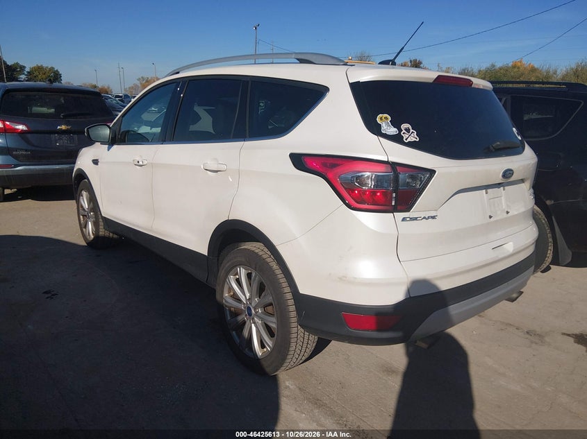 Vin: 1fmcu0jd2hub58309, lot: 46925971, ford escape titanium 20173