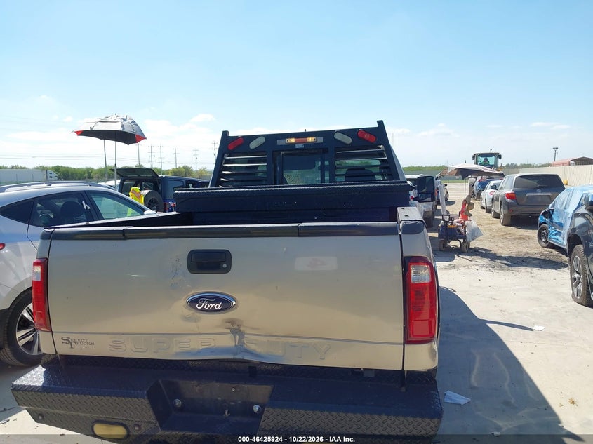 2008 FORD F-250 FX4/HARLEY-DAVIDSON/KING RANCH/LARIAT/XL/XLT · Фото 16