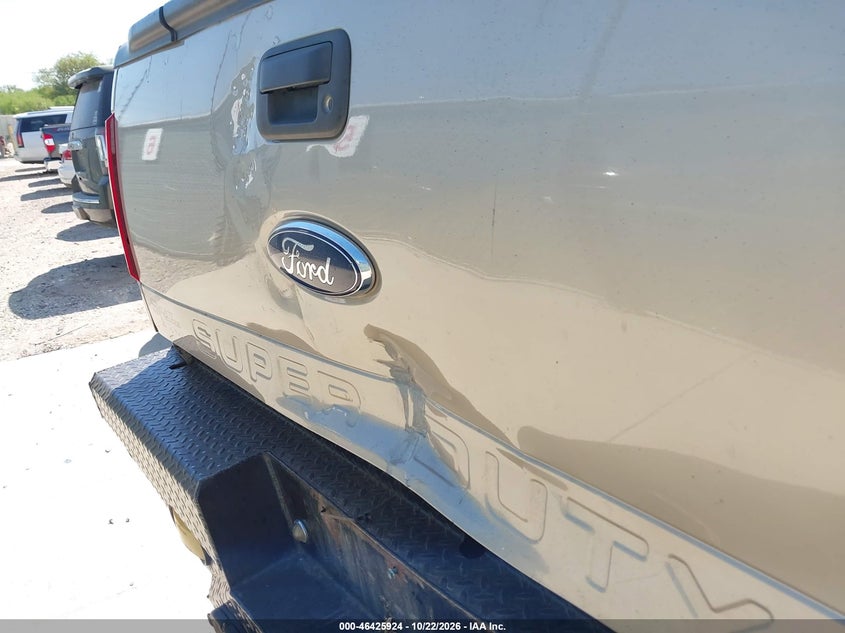 2008 FORD F-250 FX4/HARLEY-DAVIDSON/KING RANCH/LARIAT/XL/XLT · Фото 19