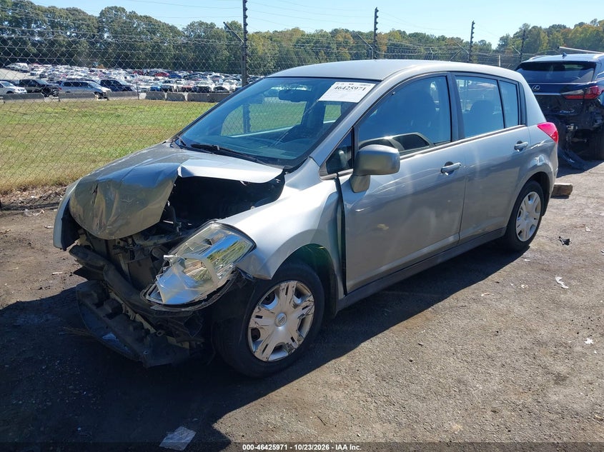 Vin: 3n1bc1cp0al446588, lot: 46926329, nissan versa 1.8s 20102