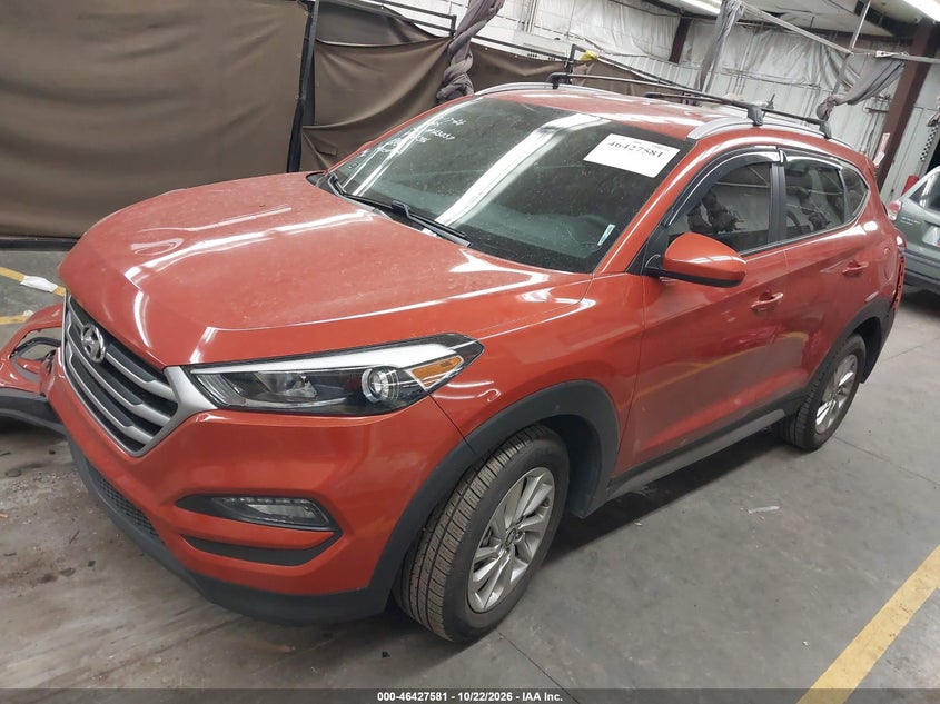 2017 Hyundai Tucson Se, All Over, IAAI, VIN KM8J33A41HU262396 — photo 2