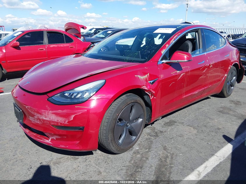 TESLA MODEL 3 - zdjęcie 2