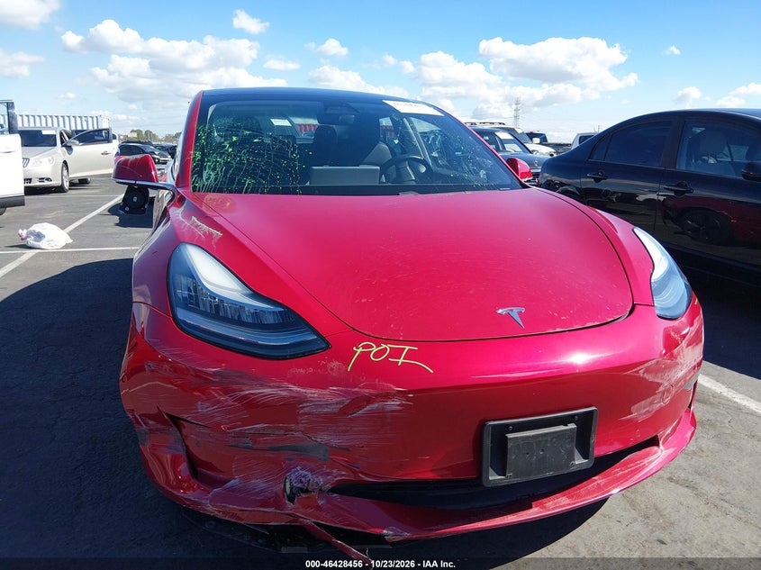 TESLA MODEL 3 - zdjęcie 6
