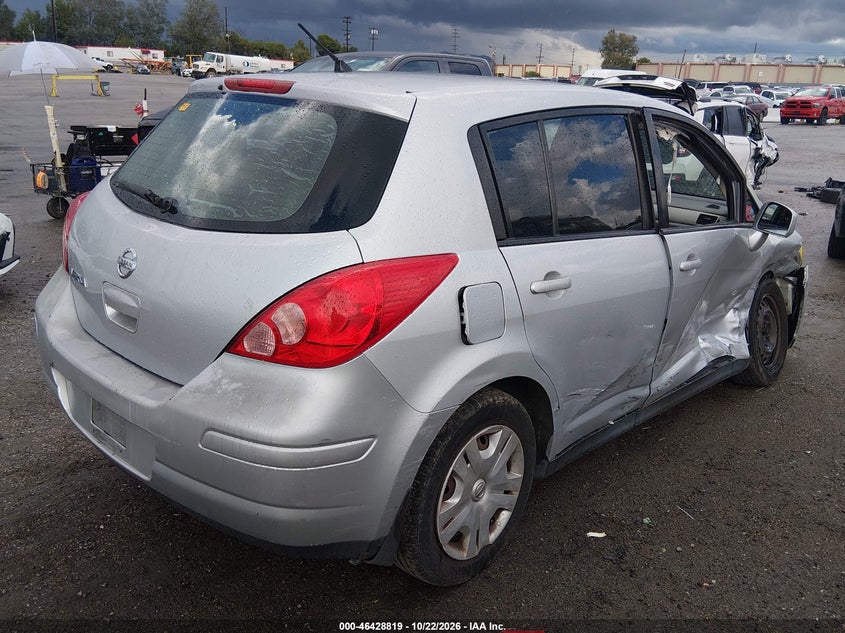 Vin: 3n1bc1cp1al459320, lot: 46929177, nissan versa 1.8s 20104