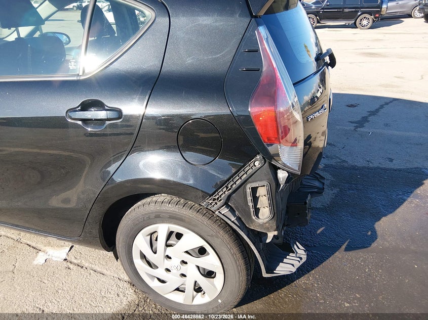 TOYOTA PRIUS C - zdjęcie 19