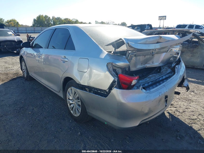 Vin: 4t4bf1fk5cr226555, lot: 46930007, toyota camry le 20123
