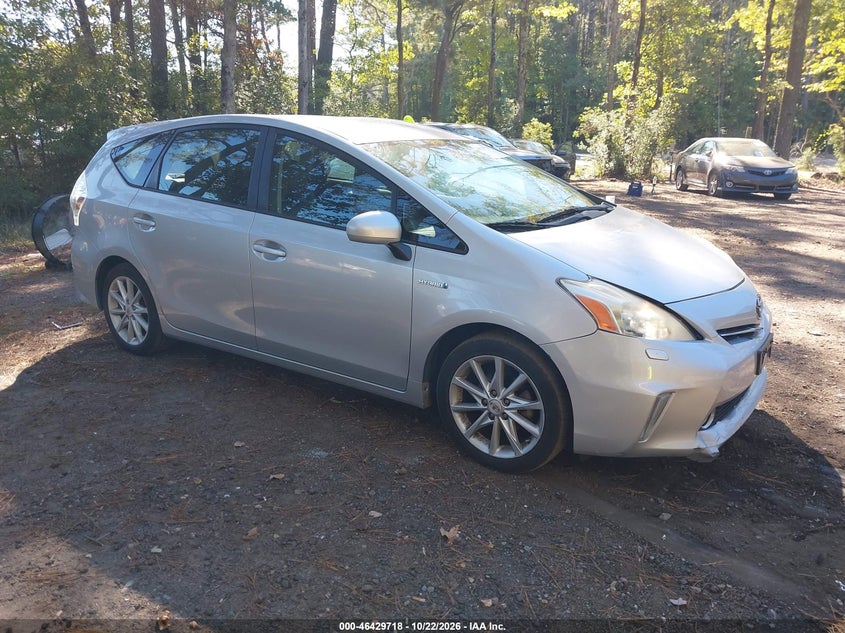 TOYOTA PRIUS V