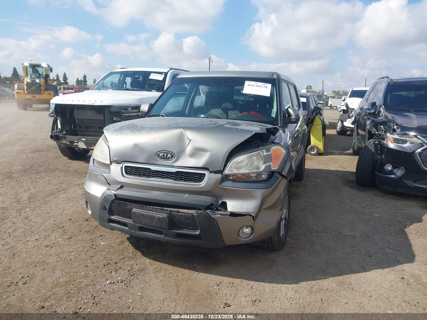Vin: kndjt2a21a7166401, lot: 46930596, kia soul + 20102