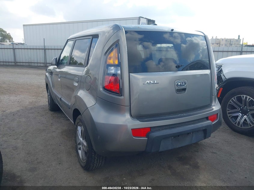 Vin: kndjt2a21a7166401, lot: 46930596, kia soul + 20103