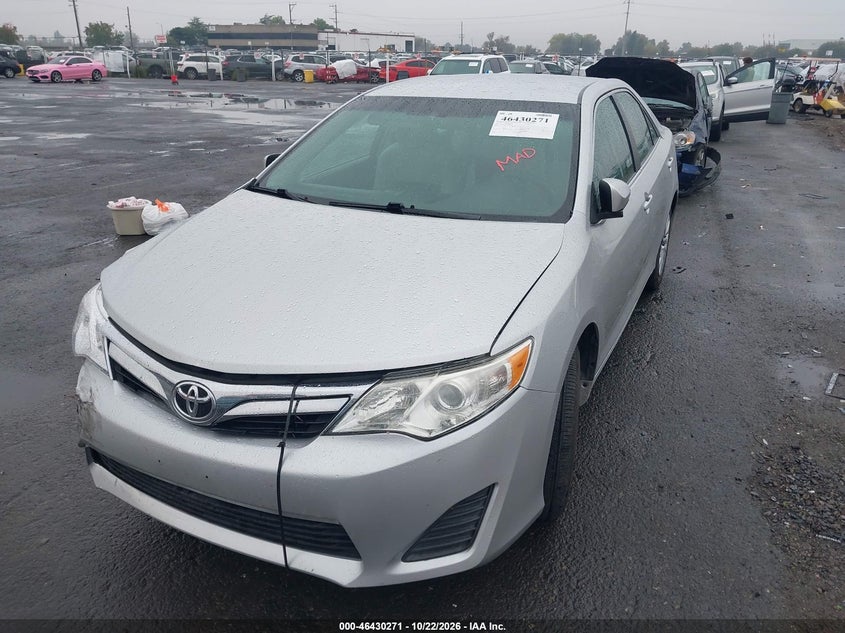 Vin: 4t1bf1fk5cu035373, lot: 46930629, toyota camry le 20122
