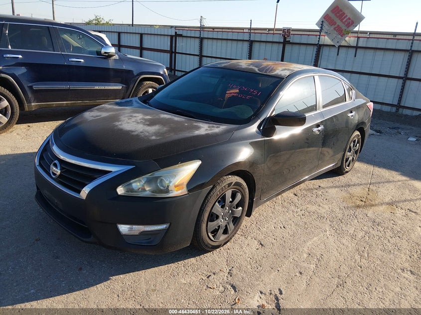 2014 Nissan Altima 2.5 S, Normal Wear & Tear, IAAI, VIN 1N4AL3AP0EN350723 — photo 2
