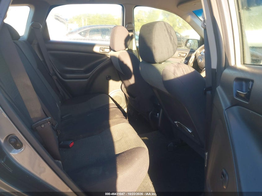 2006 TOYOTA MATRIX · Фото 8
