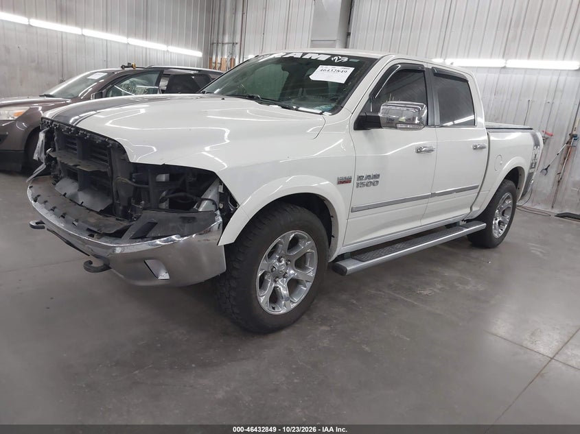 2017 Ram 1500 Laramie 4X4 5'7 Box, Удар спереди, IAAI, VIN 1C6RR7NT7HS503184 — фото 2