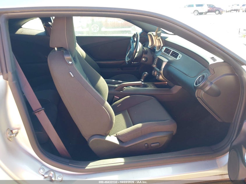 CHEVROLET CAMARO 2015 VIN 2G1FC1E31F9179988
