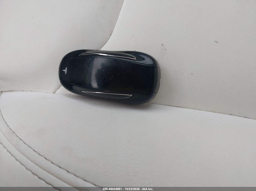 TESLA MODEL X - zdjęcie 11