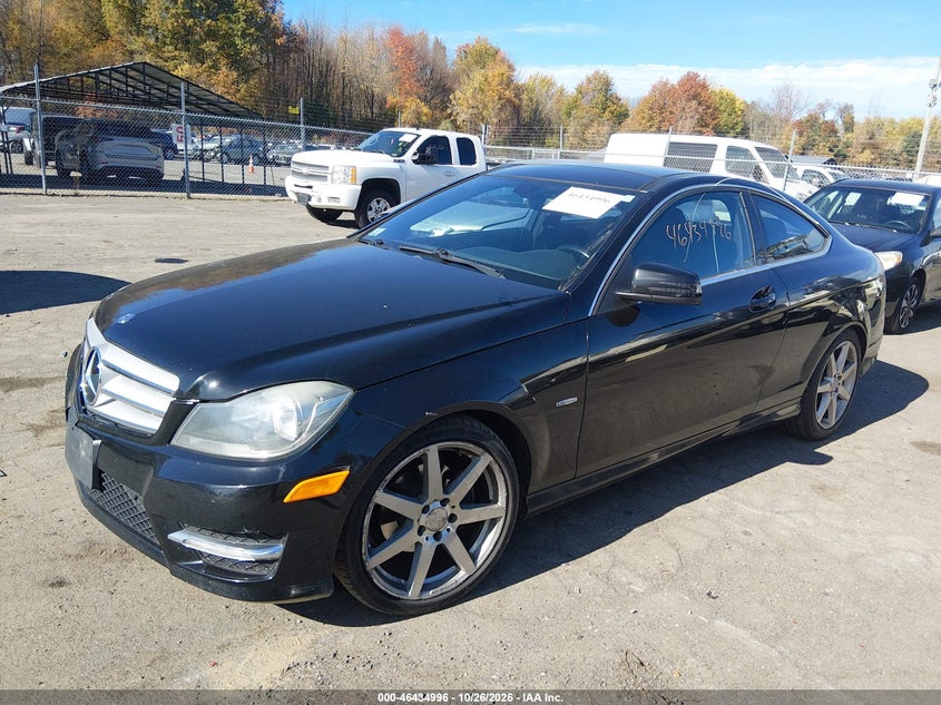 MERCEDES-BENZ C 250 2012 VIN WDDGJ4HB1CF913947