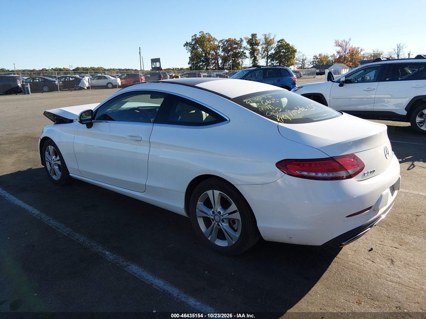 Vin: wddwj4kb0hf336663, lot: 46935520, mercedes-benz c 300 4matic 20173