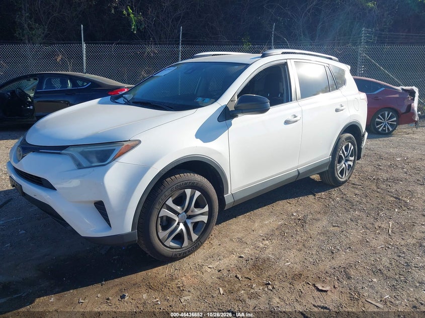 Vin: jtmzfrev1hj705040, lot: 46937018, toyota rav4 le 20172