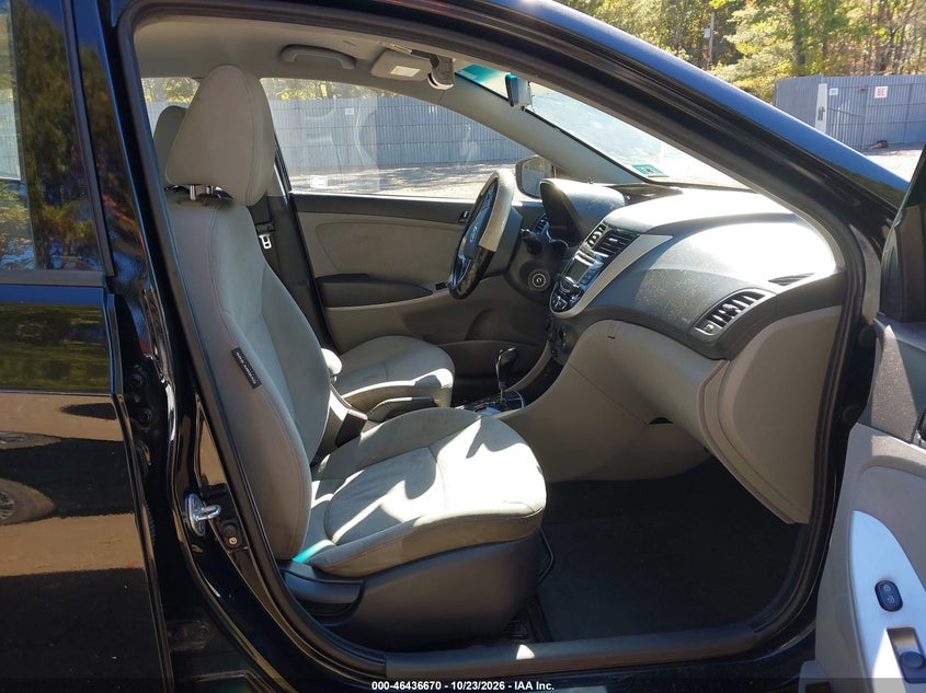 2012 HYUNDAI ACCENT SE · Фото 5