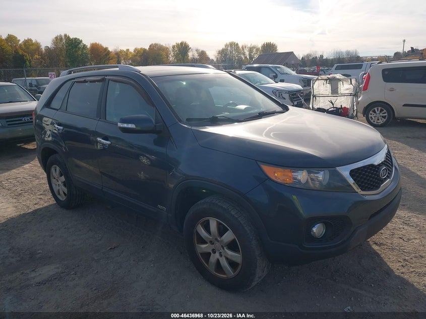 2011 KIA SORENTO LX