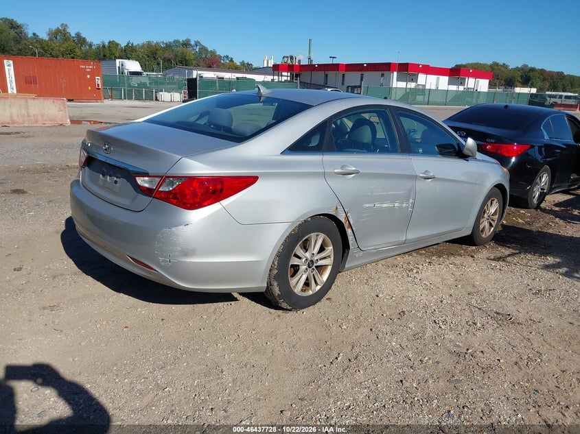 2011 HYUNDAI SONATA GLS · Фото 4