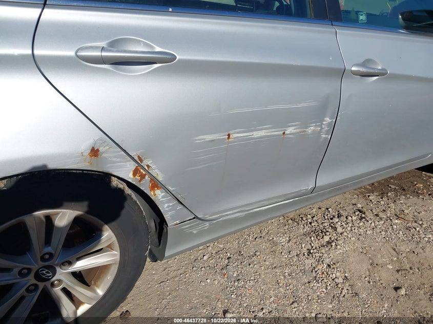 2011 HYUNDAI SONATA GLS · Фото 6