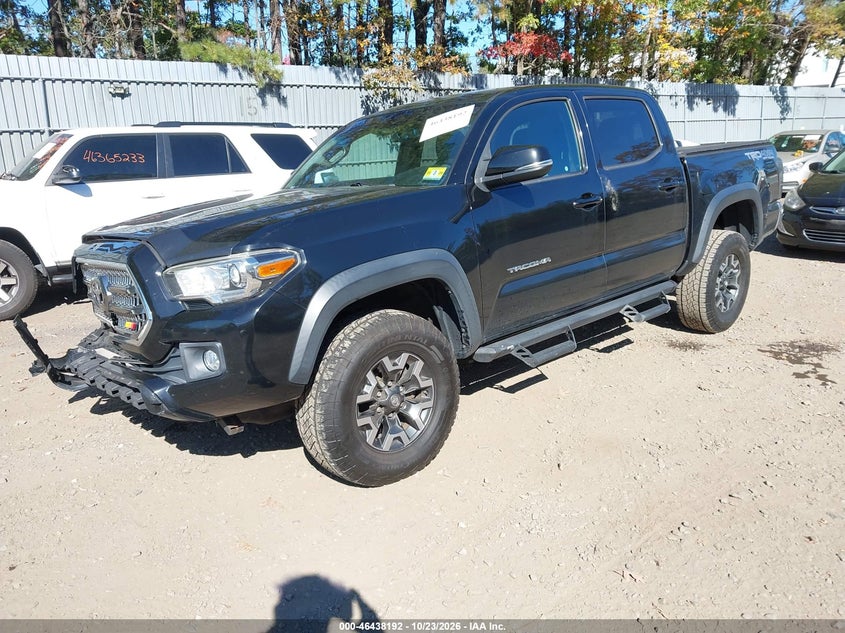 2017 Toyota Tacoma Trd Off Road, Правый перёд, IAAI, VIN 3TMCZ5AN0HM112073 — фото 2