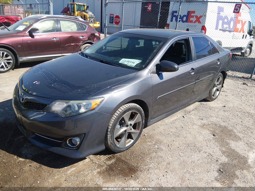 2014 Toyota Camry Se V6, Удар сзади, IAAI, VIN 4T1BK1FK3EU544506 — фото 2