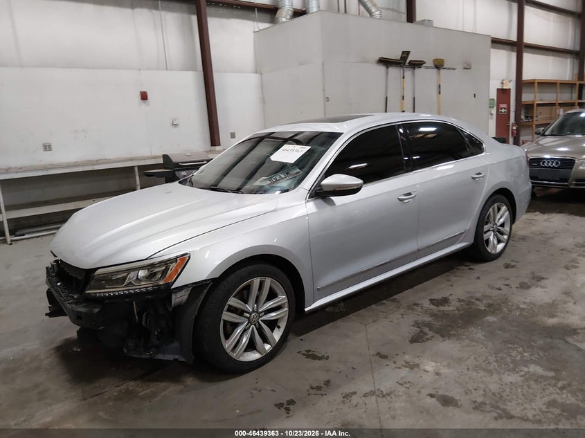 2017 Volkswagen Passat 1.8T Se, Удар спереди, IAAI, VIN 1VWGT7A30HC017783 — фото 2