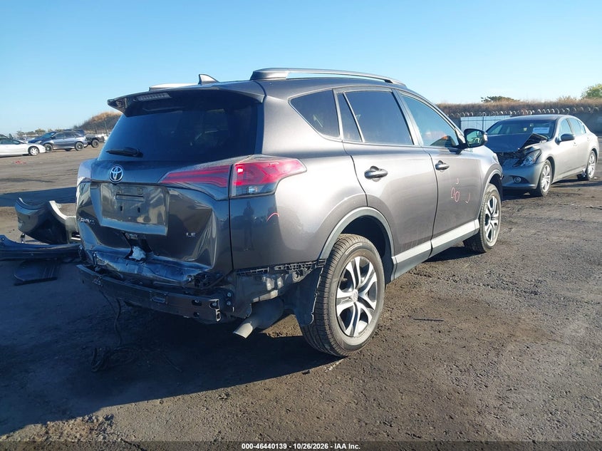 Vin: jtmzfrev3hj102400, lot: 46940505, toyota rav4 le 20174