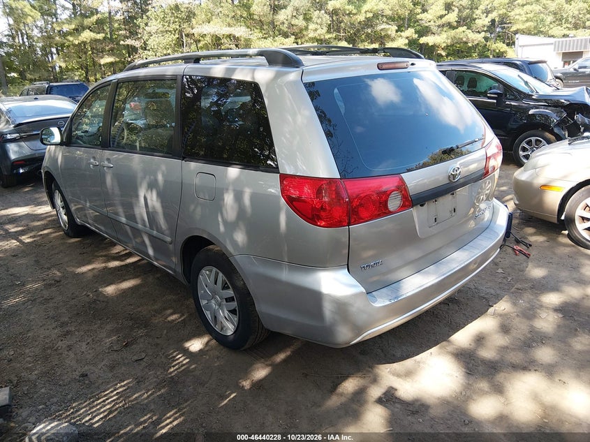 2006 TOYOTA SIENNA CE · Фото 3