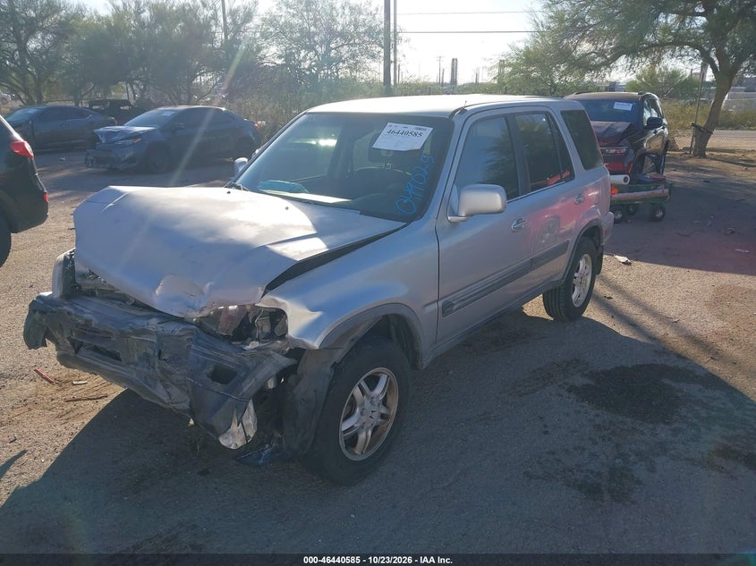 2000 Honda Cr-V Ex, Front End, IAAI, VIN JHLRD1867YC049025 — photo 2