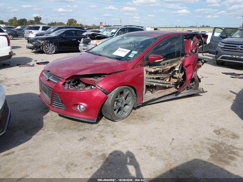 Vin: 1fadp3k29el299657, lot: 46940953, ford focus se 20142