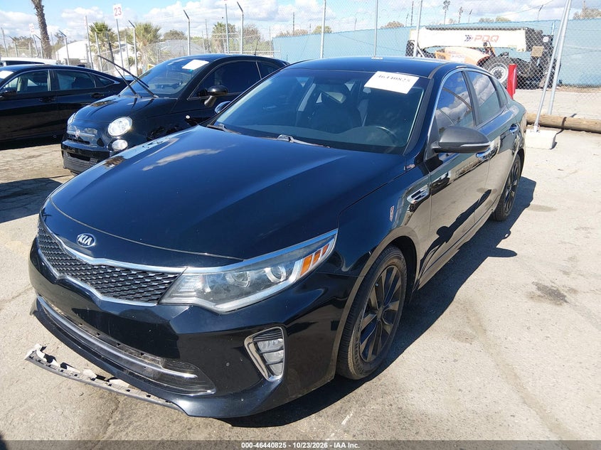 2018 Kia Optima S, Звичайний знос, IAAI, VIN 5XXGT4L36JG190230 — фото 2