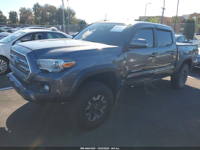2016 Toyota Tacoma Trd Off Road, Левый бок, IAAI, VIN 5TFCZ5AN5GX043325 — фото 2
