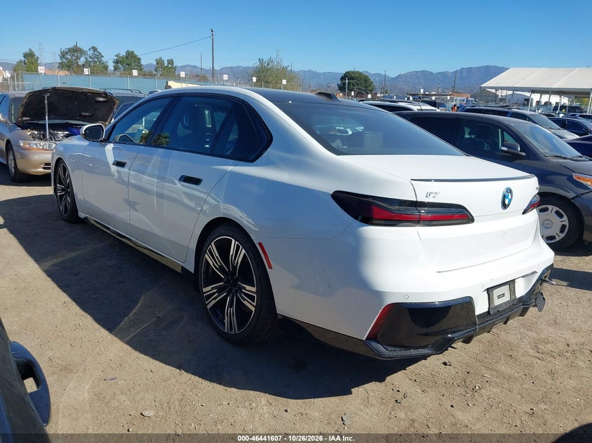 Vin: wby43ej01rcp56418, lot: 46941973, bmw i7 edrive50 20243