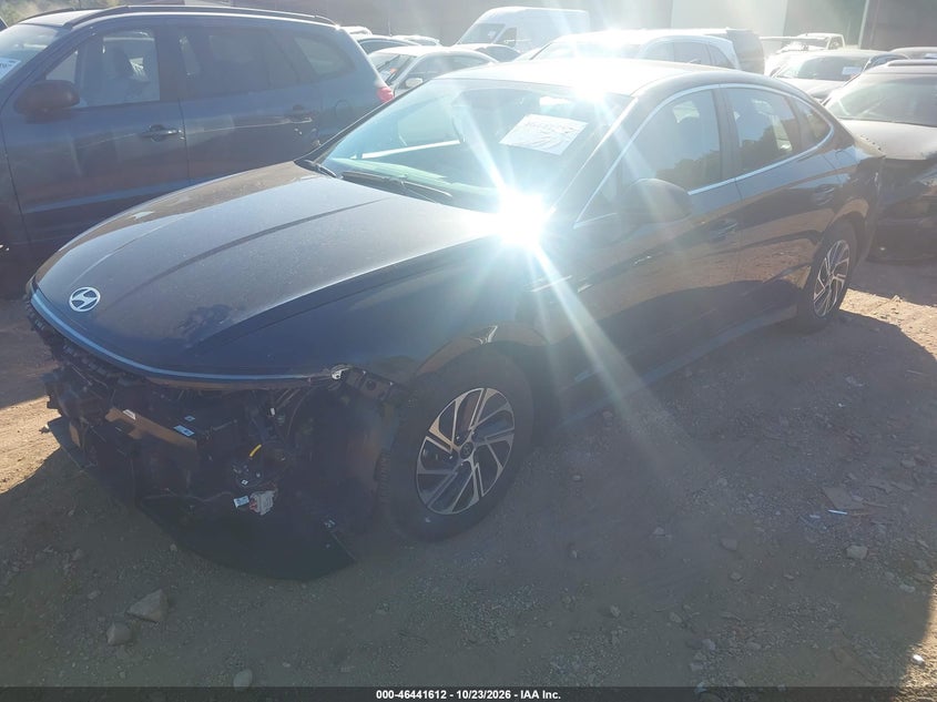 2026 Hyundai Sonata Hybrid Blue, Front End, IAAI, VIN KMHL24JJ4TA181331 — photo 2