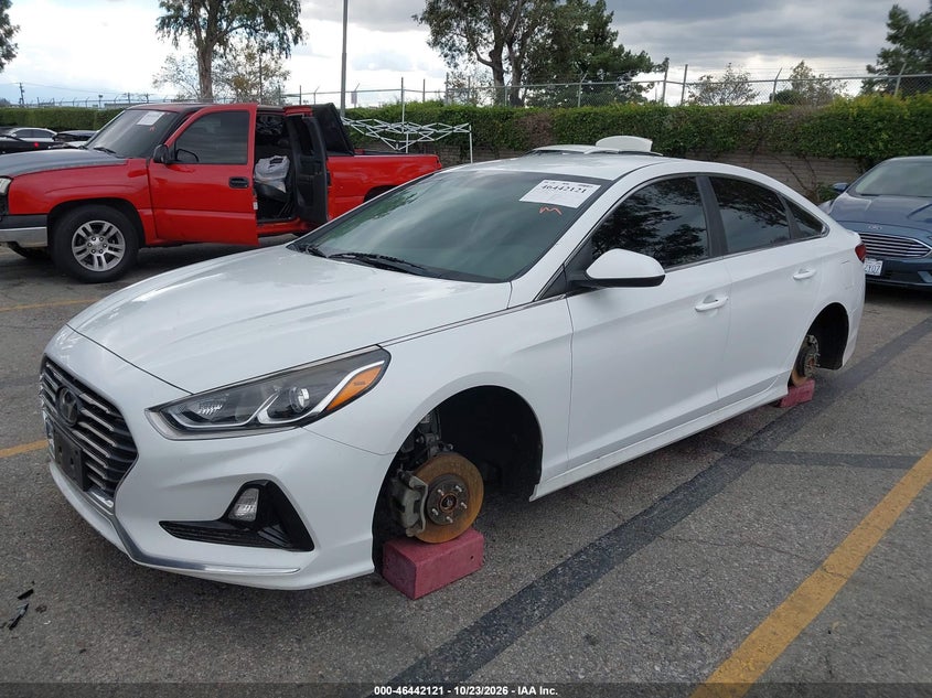 2019 Hyundai Sonata Se, Угон, IAAI, VIN 5NPE24AFXKH750408 — фото 2