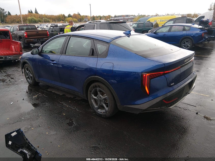 Vin: 3kpft4de5se235163, lot: 46942579, kia k4 lxs 20253
