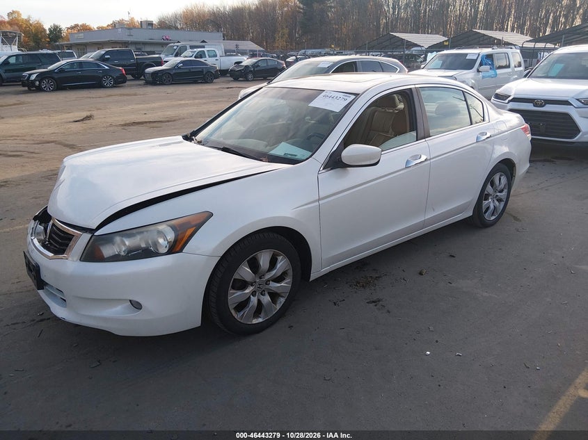 2010 Honda Accord 3.5 Ex-L, Right Front, IAAI, VIN 1HGCP3F85AA014495 — photo 2