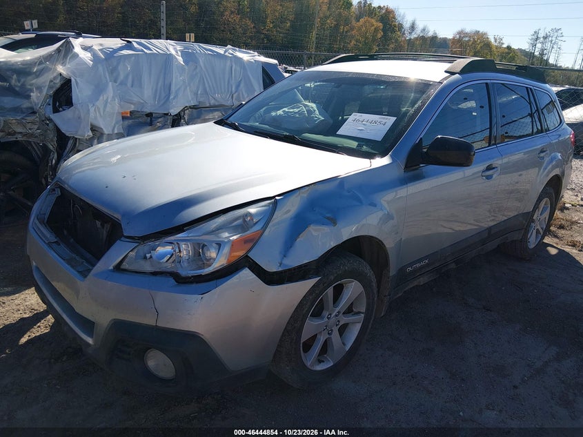 2013 Subaru Outback 2.5I Premium, Front End, IAAI, VIN 4S4BRBCC8D3228778 — photo 2
