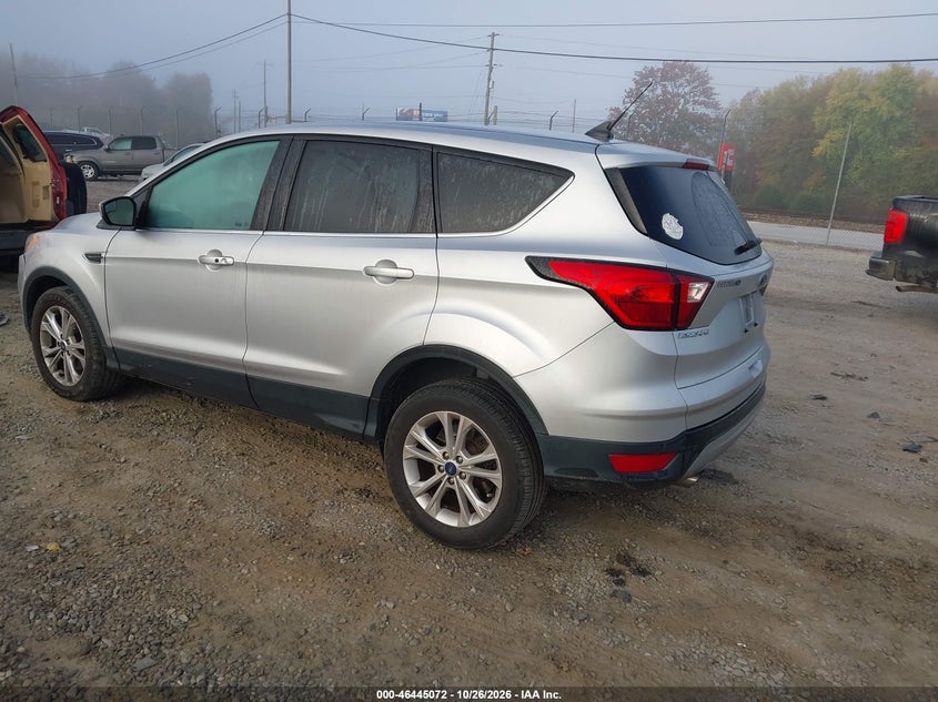 Vin: 1fmcu0gd2kua44115, lot: 46945448, ford escape se 20193