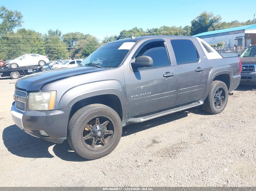 2010 Chevrolet Avalanche 1500 Lt1, Normal Wear & Tear, IAAI, VIN 3GNVKFE01AG126349 — photo 2