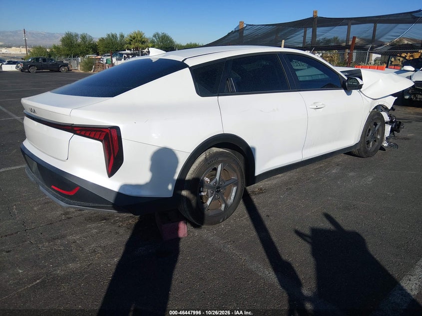 Vin: 3kpft4de7te398494, lot: 46948372, kia k4 lxs 20264