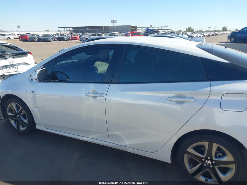 TOYOTA PRIUS - zdjęcie 15