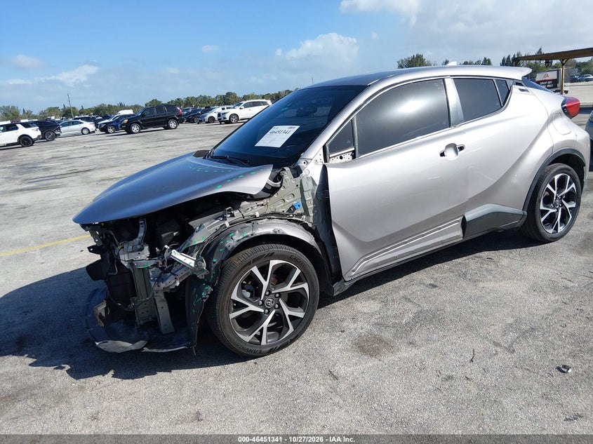 Vin: nmtkhmbx9jr014673, lot: 46951717, toyota c-hr xle 20182