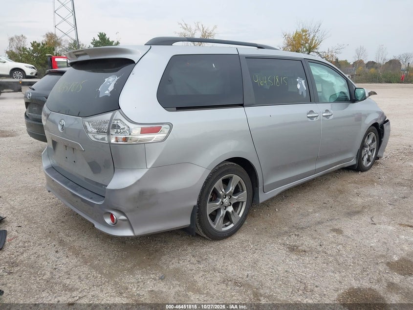 Vin: 5tdxz3dc5hs851469, lot: 46952191, toyota sienna se premium 8 passenger 20174
